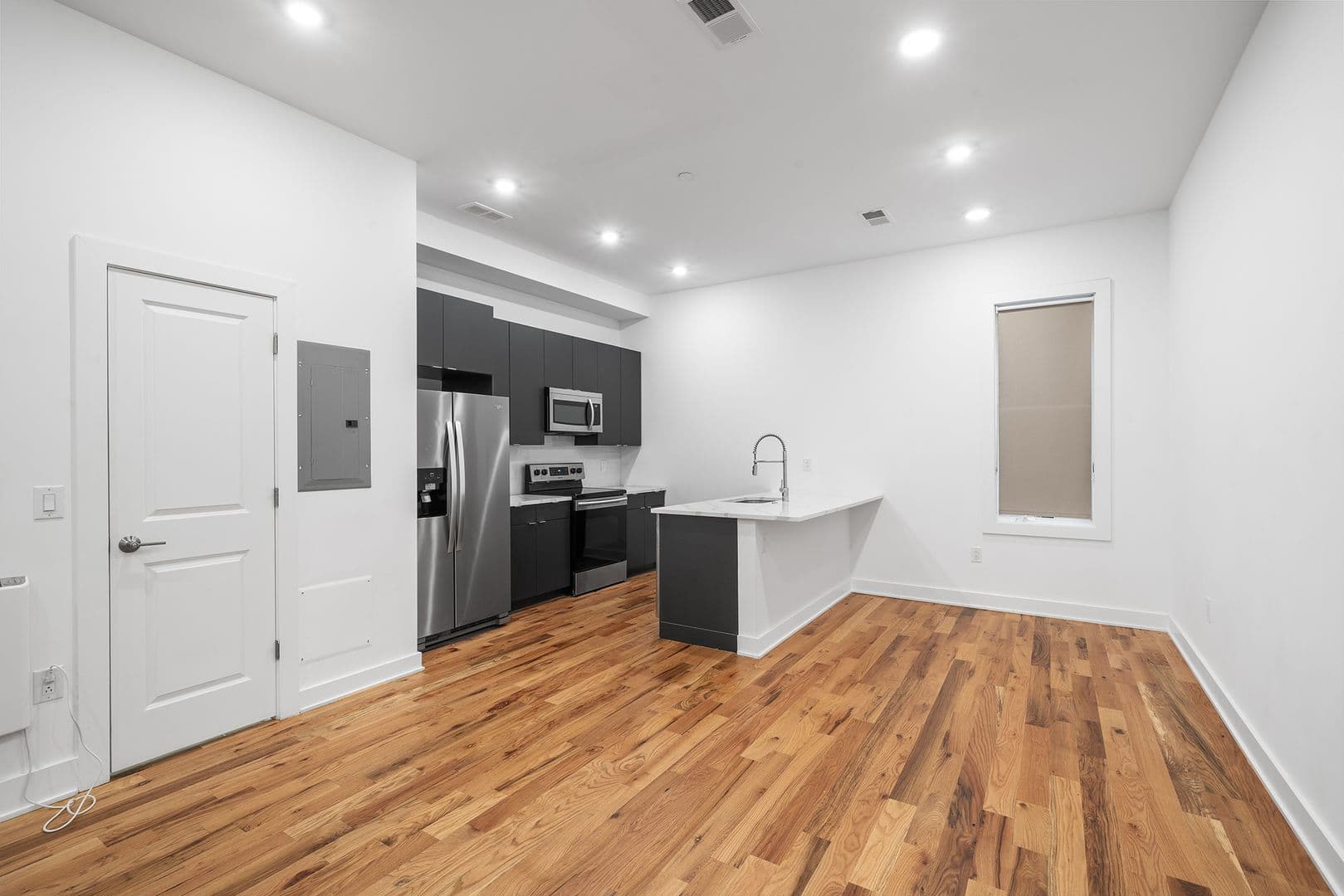 Philadelphia Townhome: 205 W Norris St