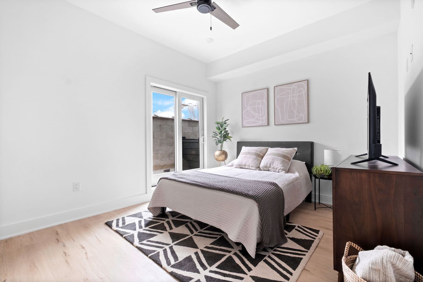 Phildadelphia Apartment: 1221 N 4th Street