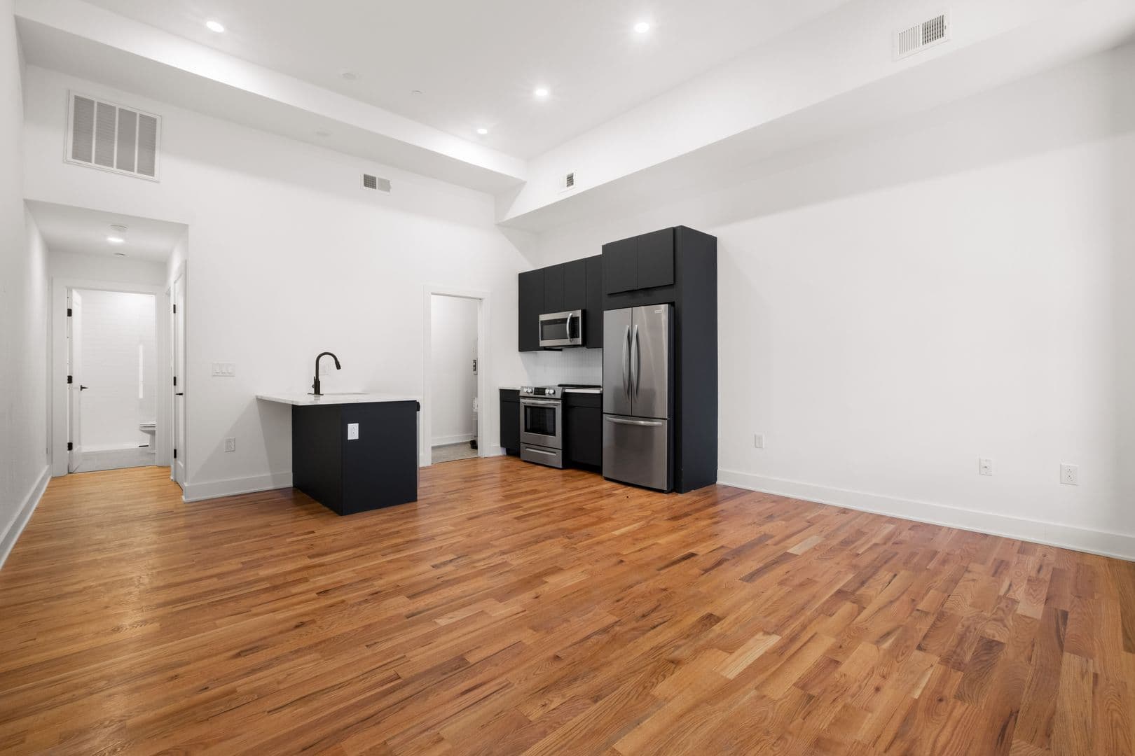 Phildadelphia Apartment: 1221 N 4th Street
