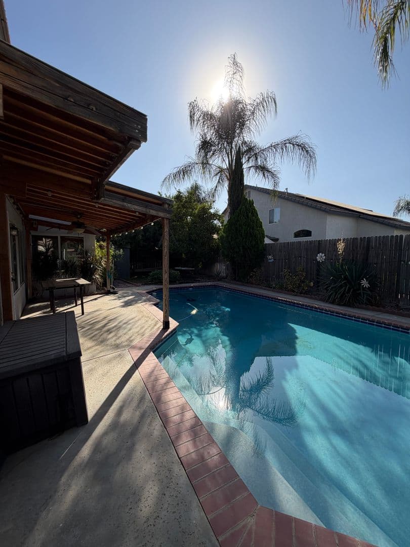 Bakersfield House: 9821 Rancho Verde Drive