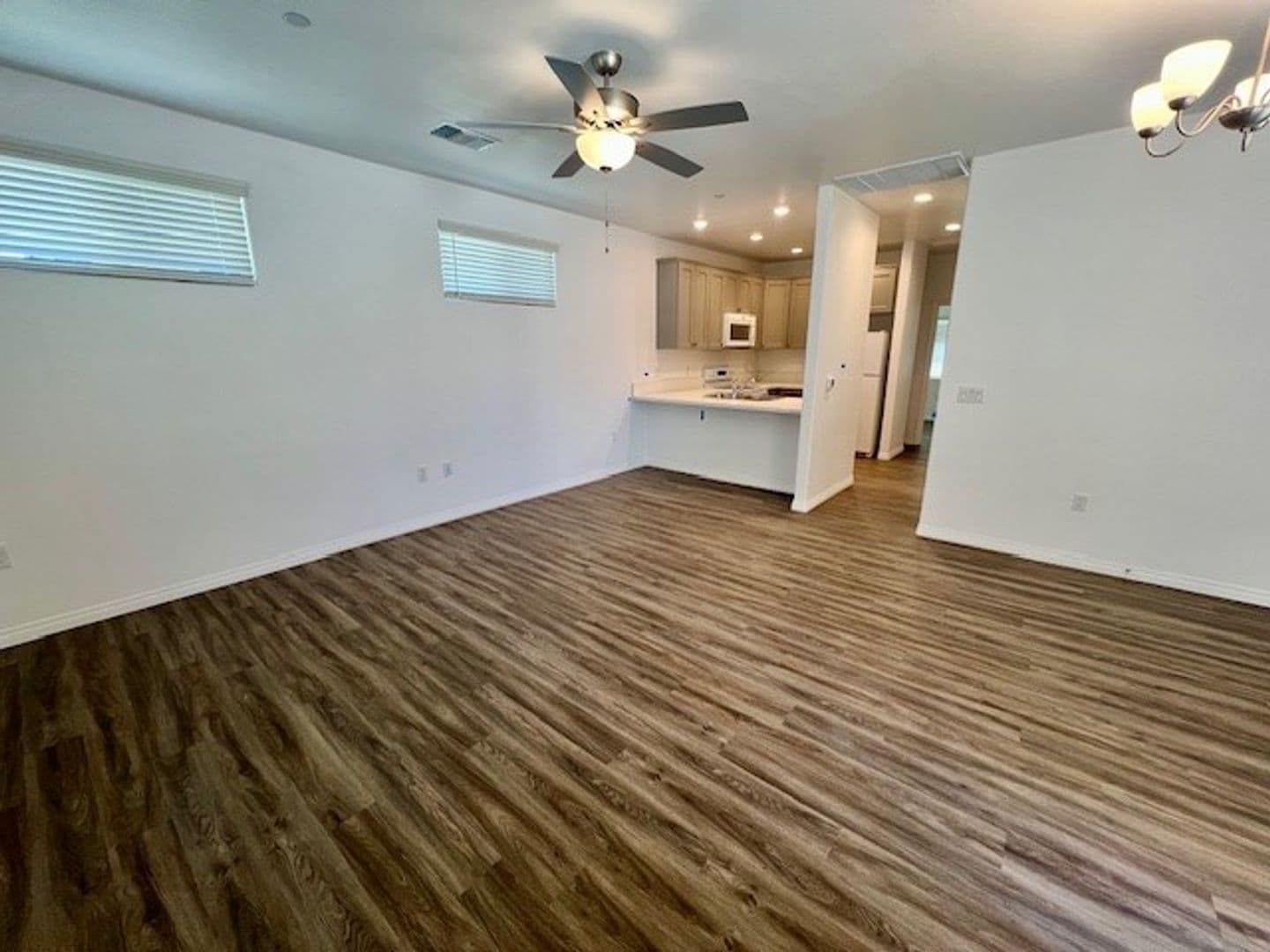 Bakersfield Apartment: Vista Fuego Drive