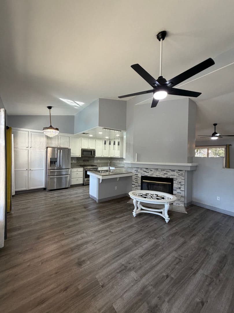 Bakersfield House: 9821 Rancho Verde Drive
