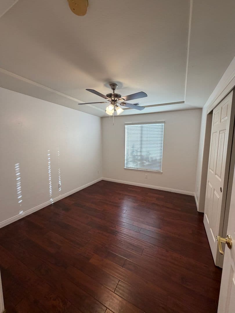 Bakersfield House: 11006 Connemara Ct