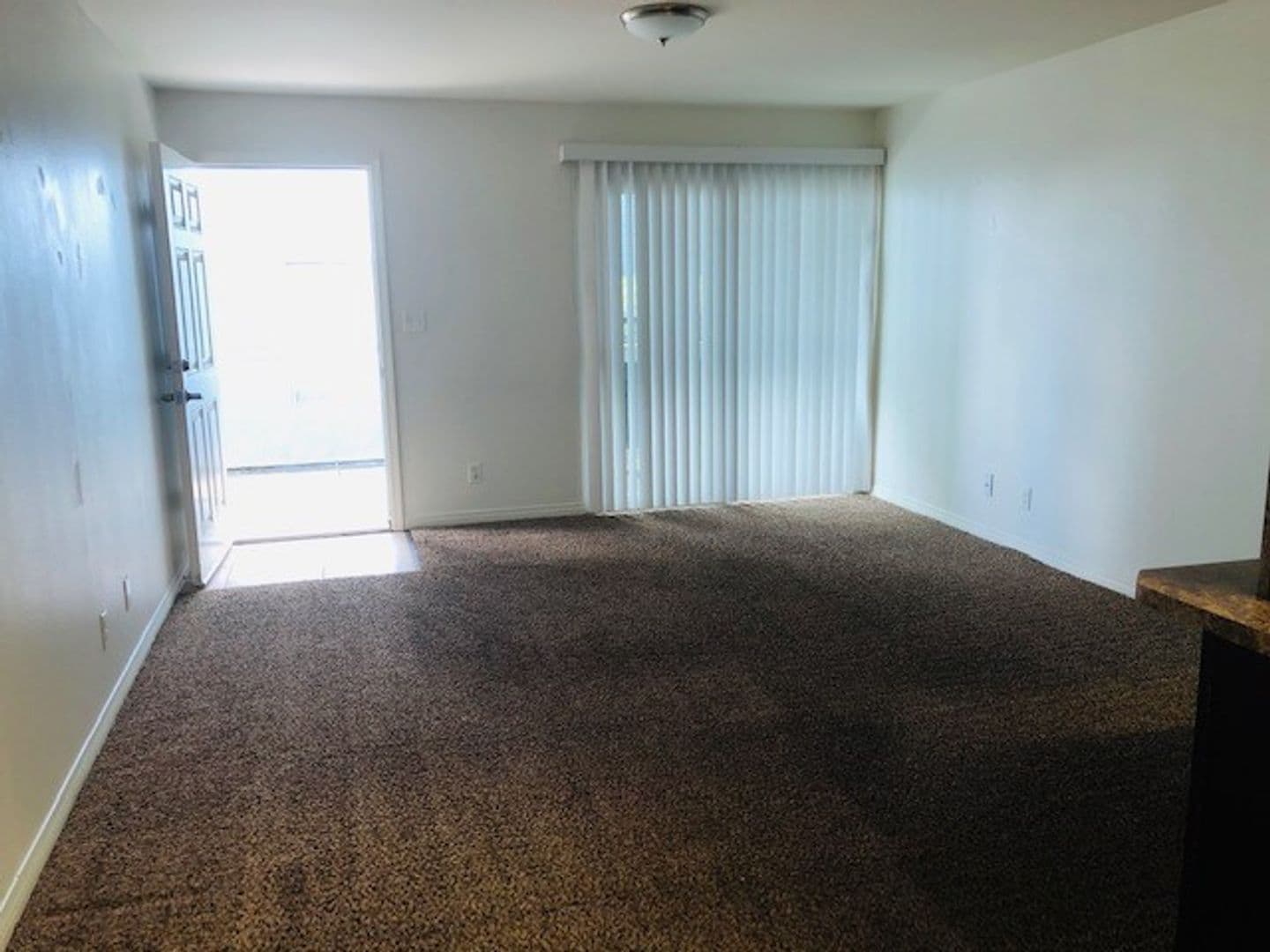 Bakersfield Apartment: 2006 Kentucky Street