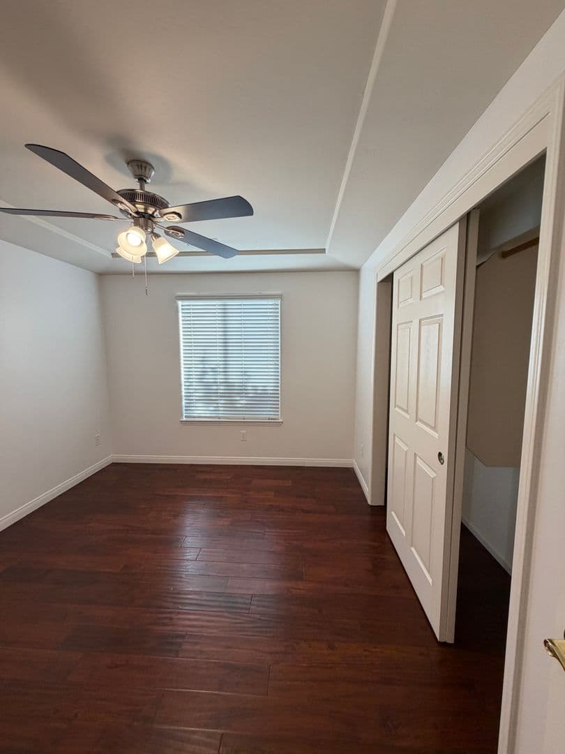 Bakersfield House: 11006 Connemara Ct