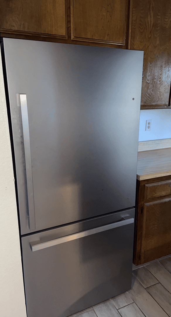 Bakersfield House: 4809 Hahn Avenue #24