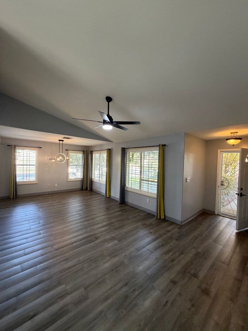 Bakersfield House: 9821 Rancho Verde Drive