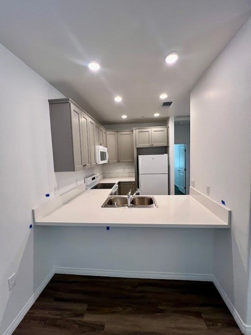 Bakersfield Apartment: Vista Fuego Drive