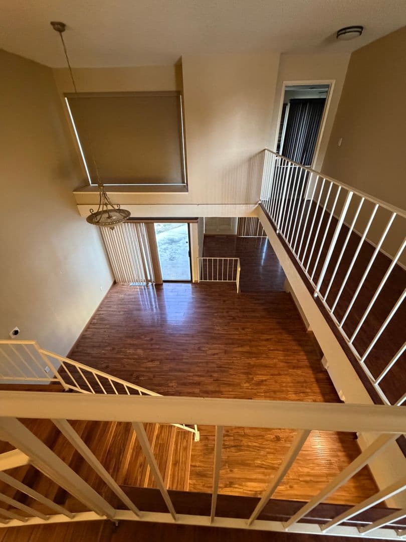 Bakersfield House: 2323 East Hills Drive #45