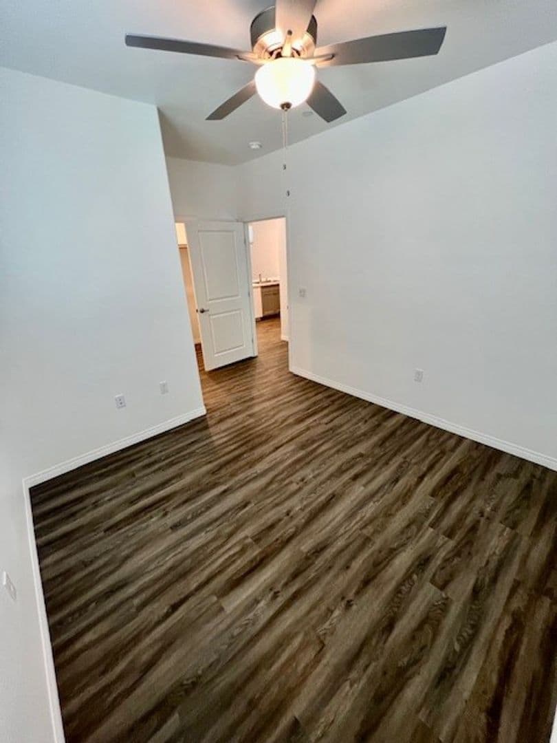 Bakersfield Apartment: Vista Fuego Drive
