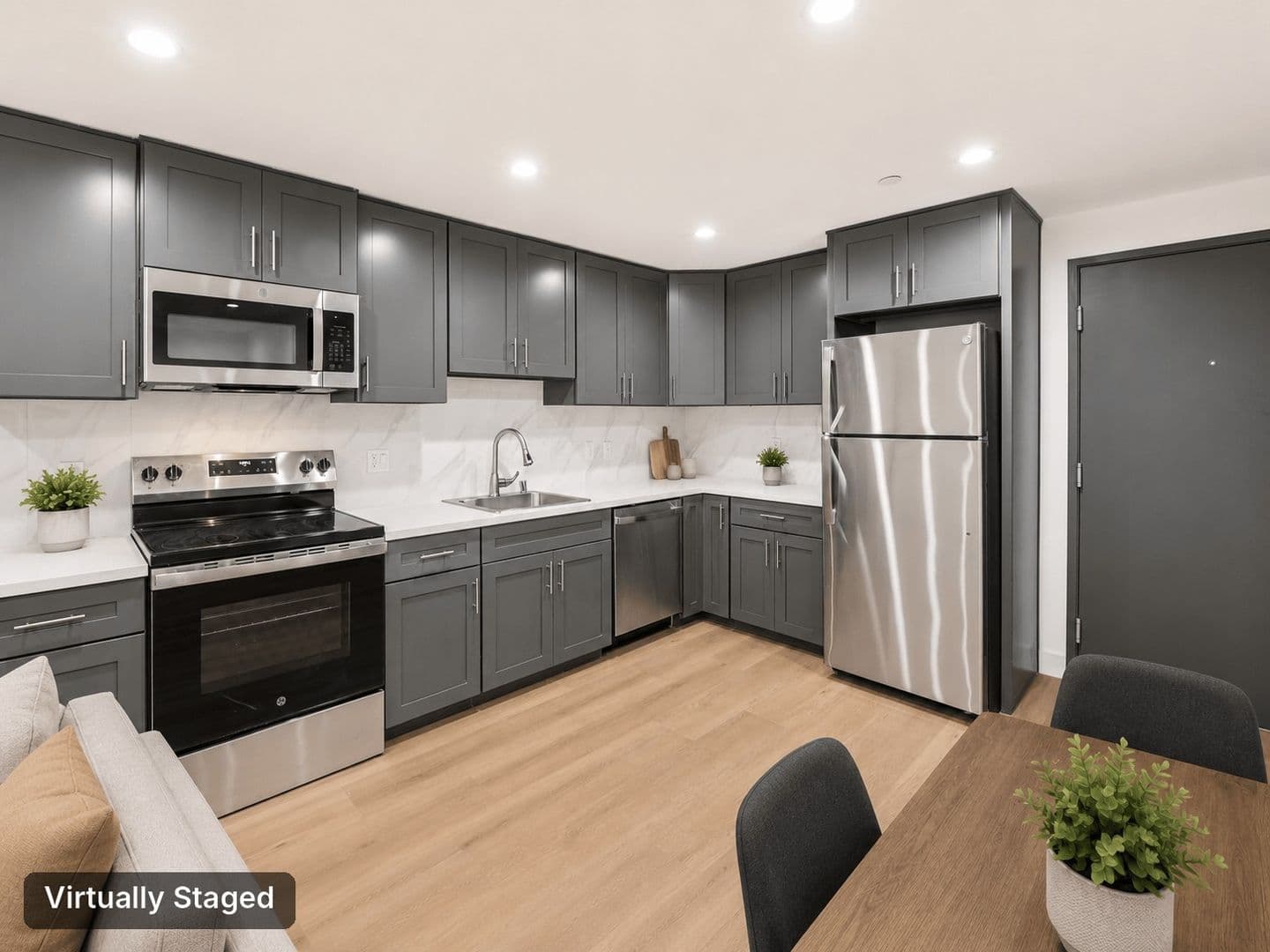 Los Angeles Apartment: 5460 Fountain Avenue