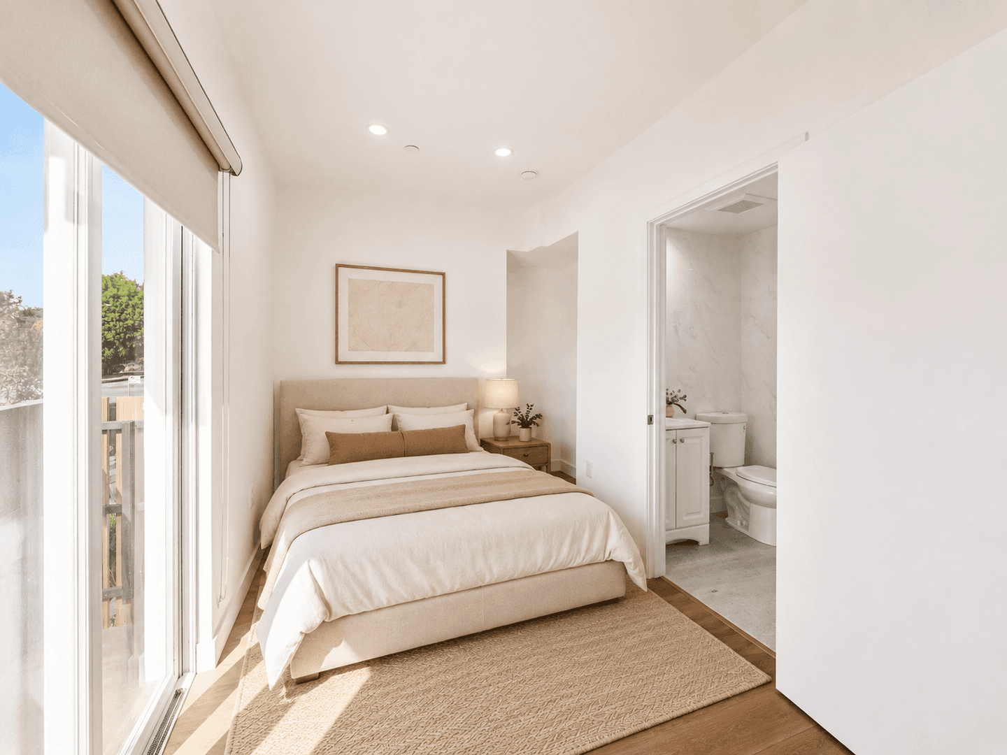 Los Angeles Apartment: 5460 Fountain Avenue