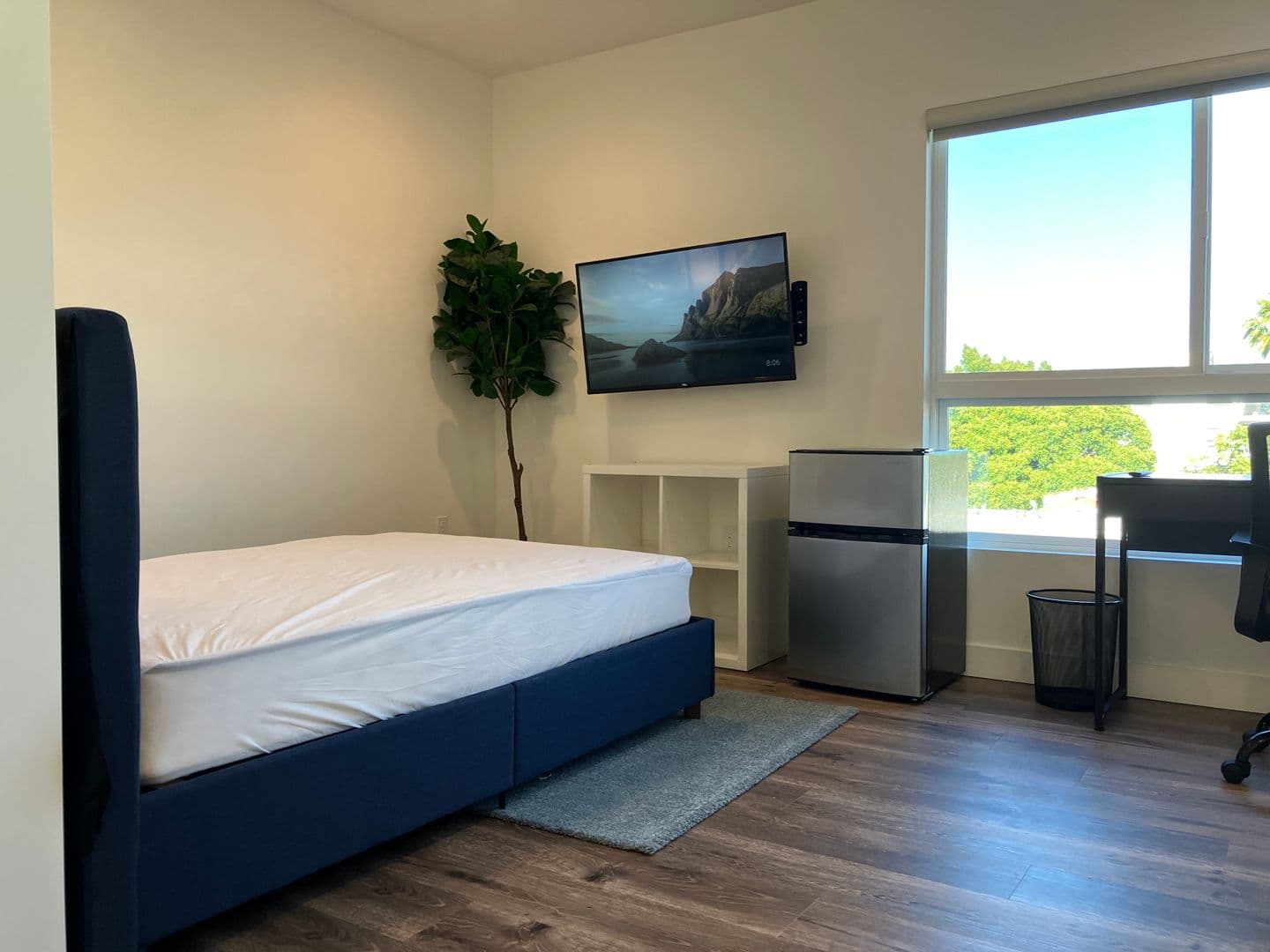 Los Angeles Apartment: 8457 Blackburn Avenue