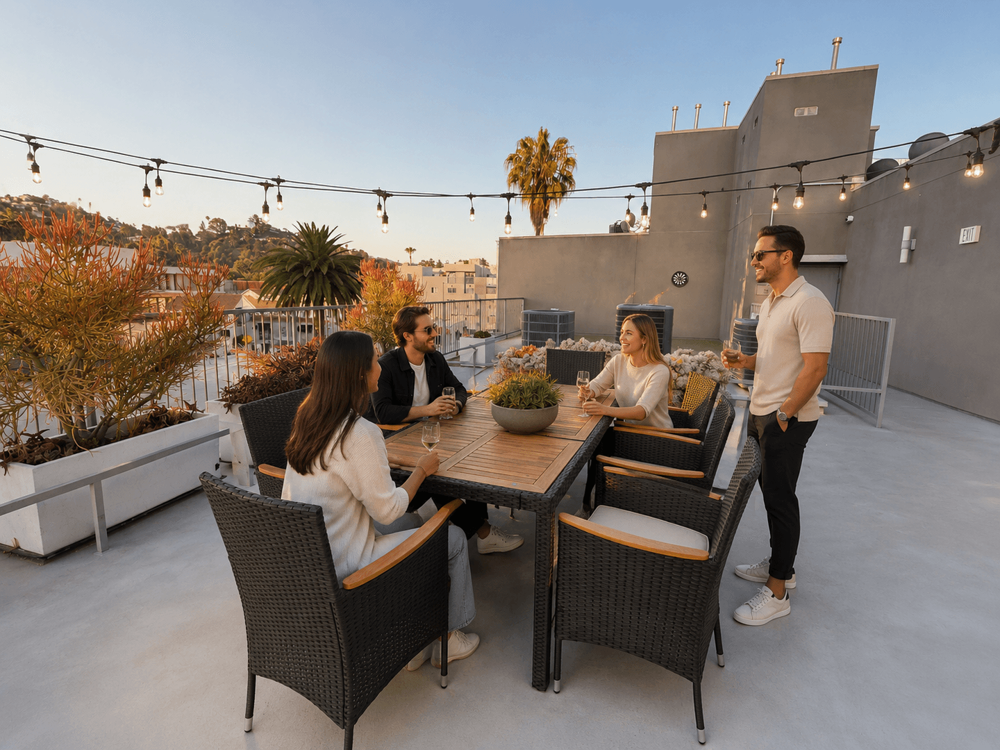 Los Angeles Apartment: 1735 N La Brea Ave.