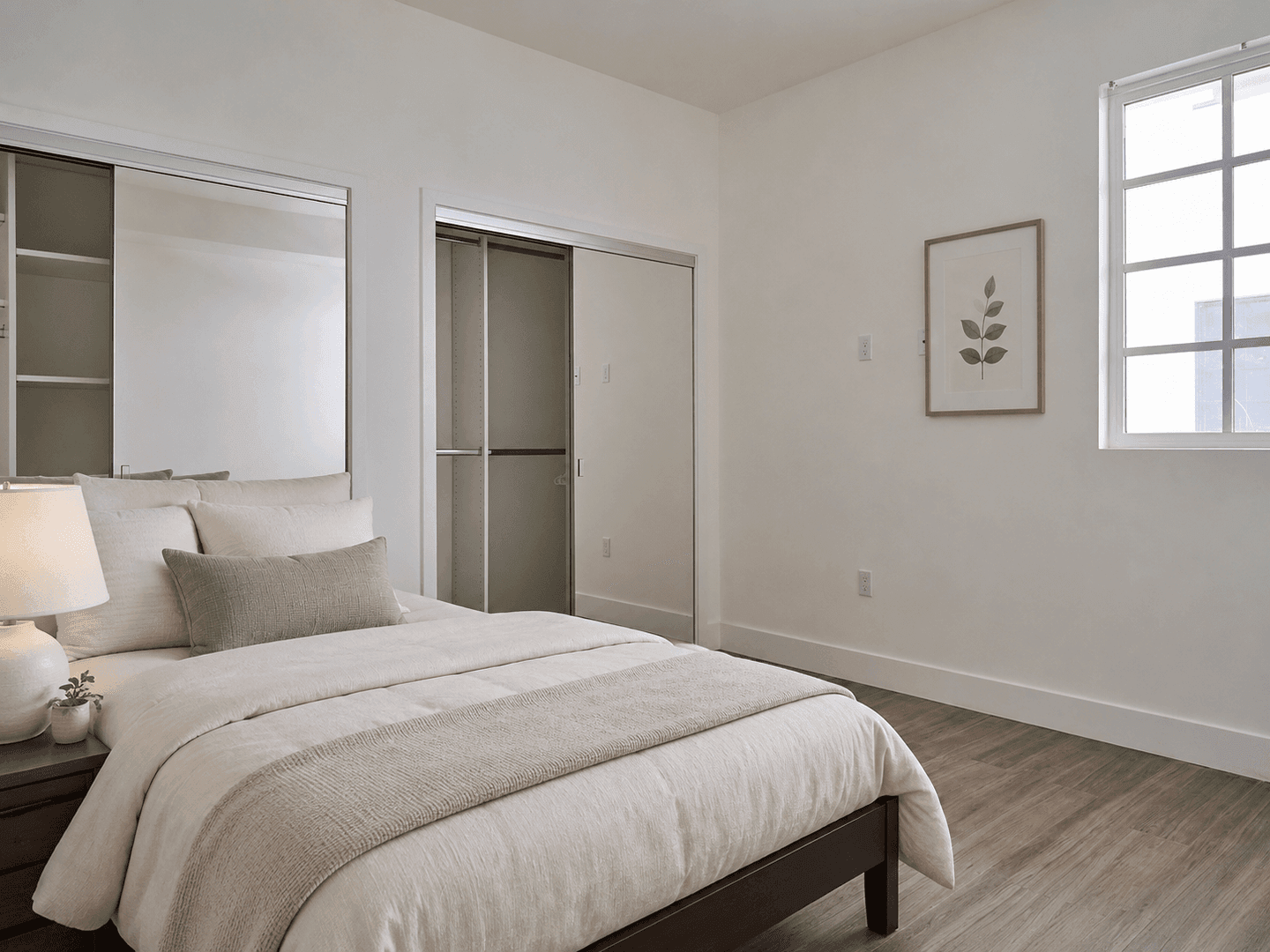 Los Angeles Apartment: 418 N Norton Ave.