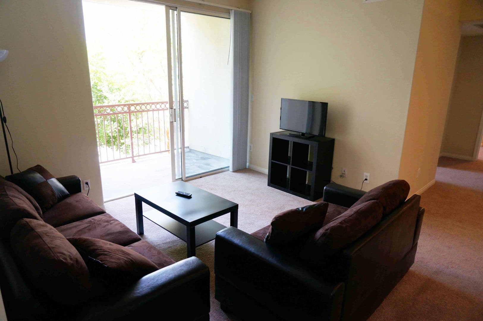 Northridge Apartment: 17809 Superior Street