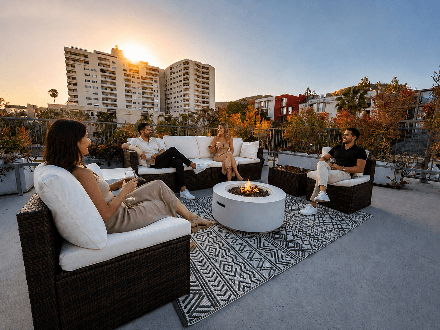 Los Angeles Apartment: 1735 N La Brea Ave.