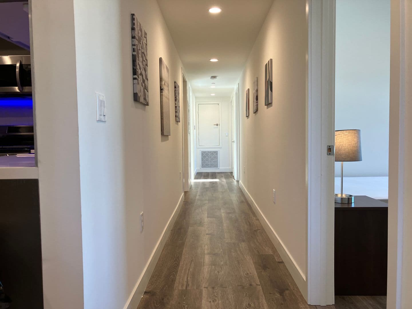 Los Angeles Apartment: 8457 Blackburn Avenue