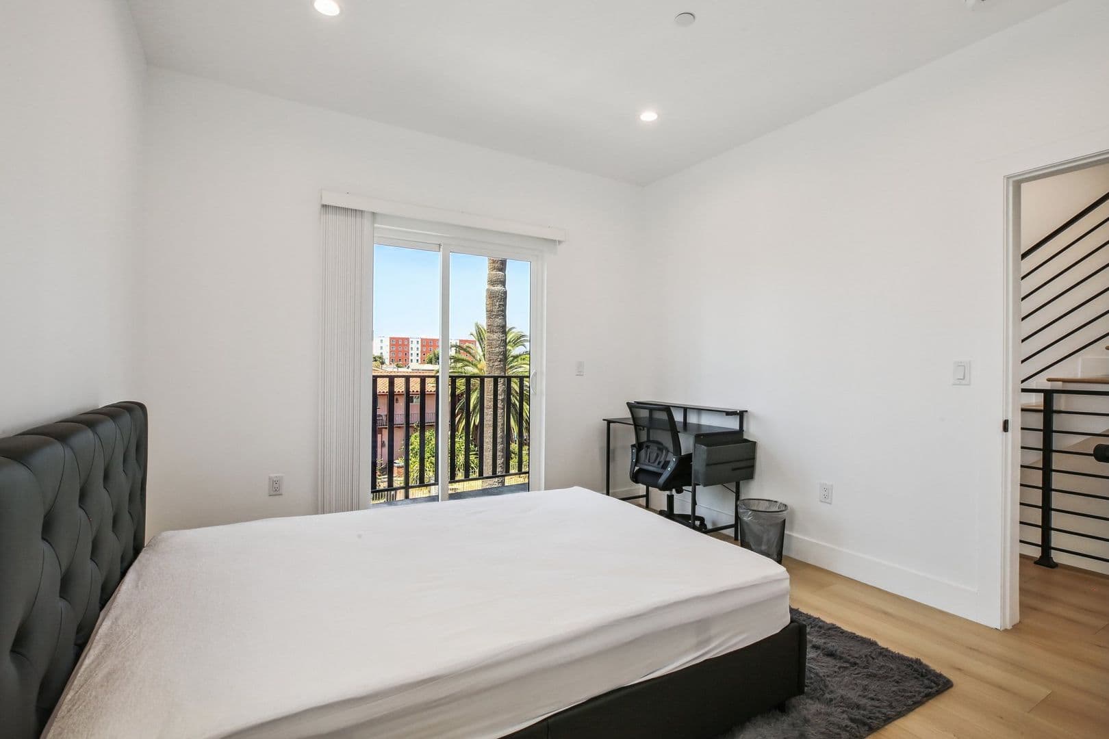 Los Angeles Apartment: 1254 W 36th St.