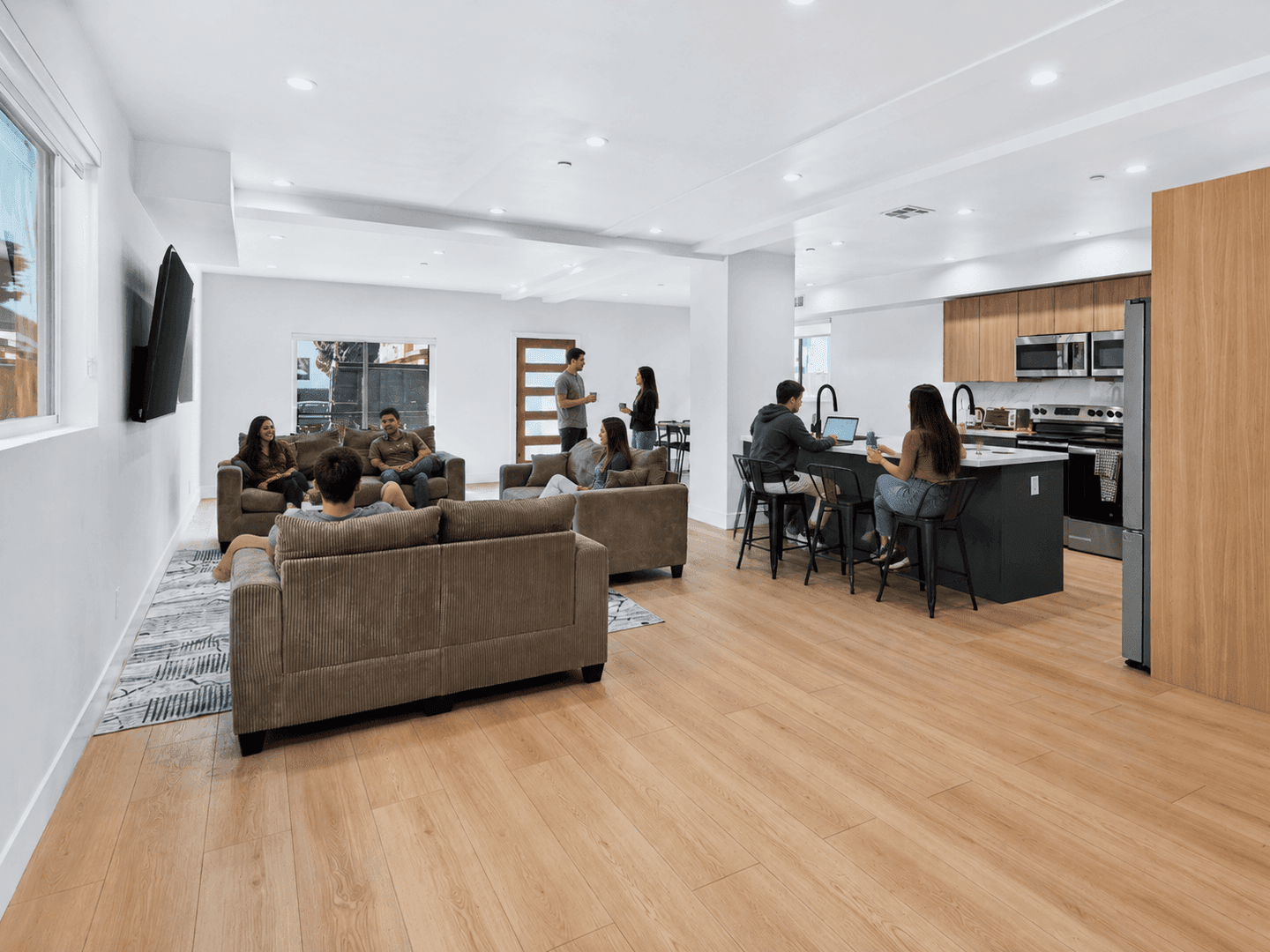 Los Angeles Townhome: 1359 W 35th Place