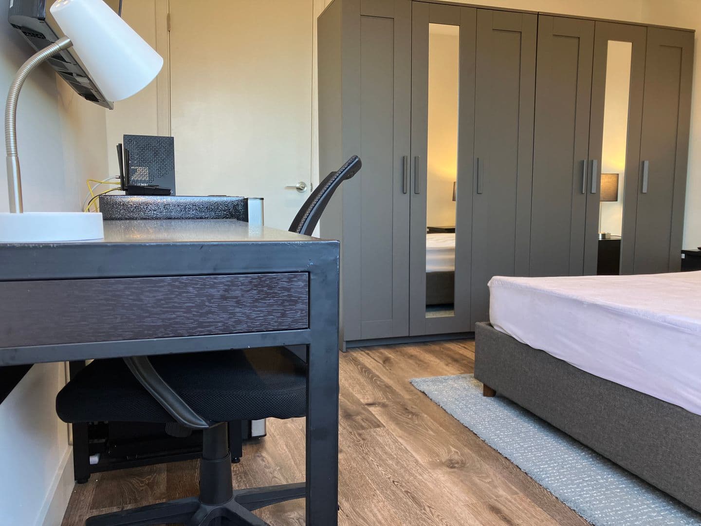 Los Angeles Apartment: 8457 Blackburn Avenue