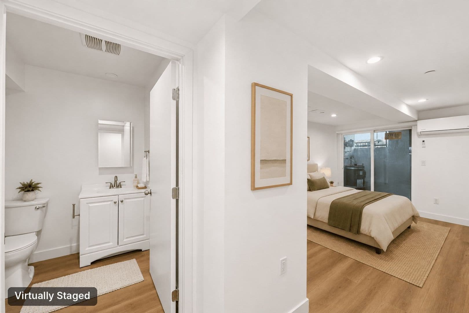 Los Angeles Apartment: 5460 Fountain Avenue