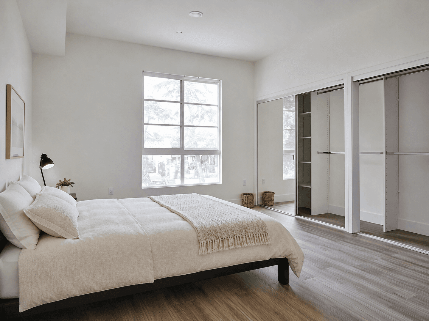 Los Angeles Apartment: 418 N Norton Ave.