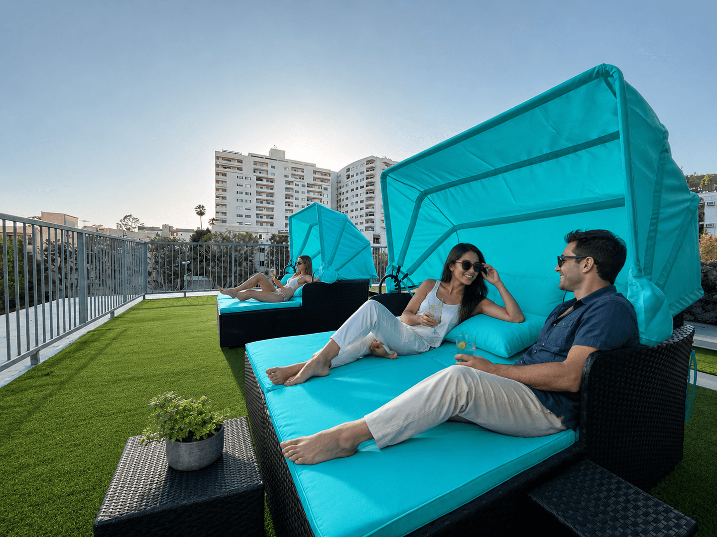 Los Angeles Apartment: 1735 N La Brea Ave.