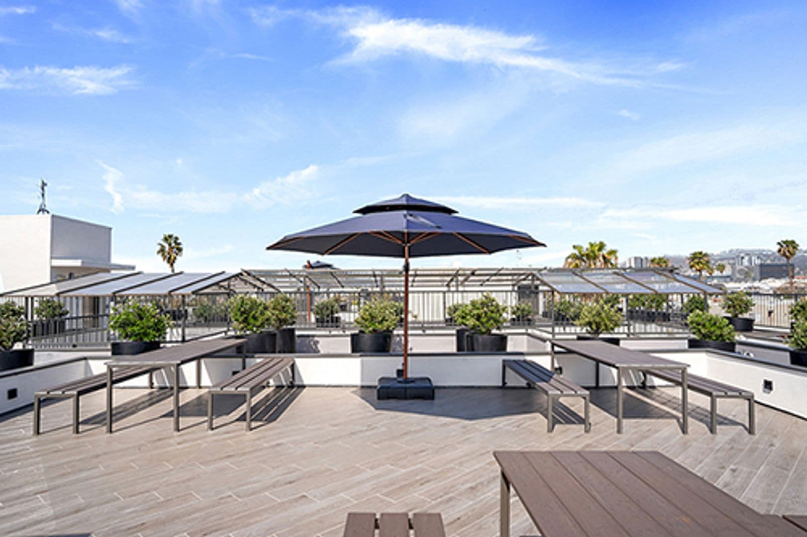 Los Angeles Apartment: 5639 Lexington Ave.