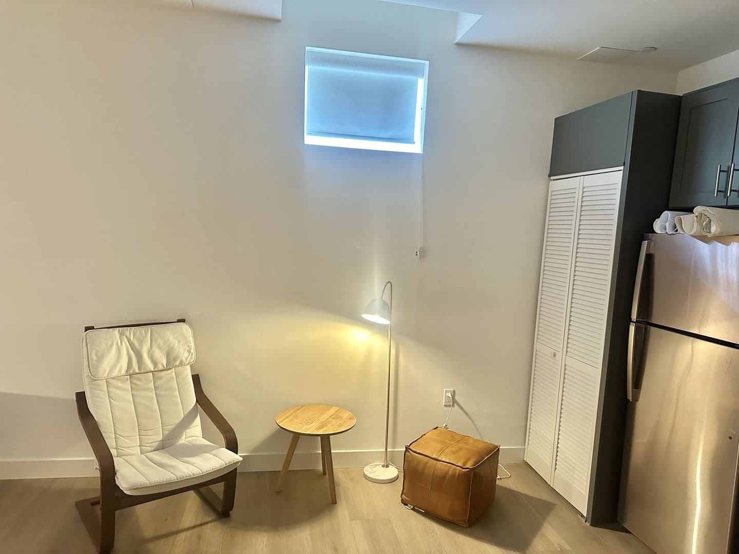 Los Angeles Apartment: 5639 Lexington Ave.