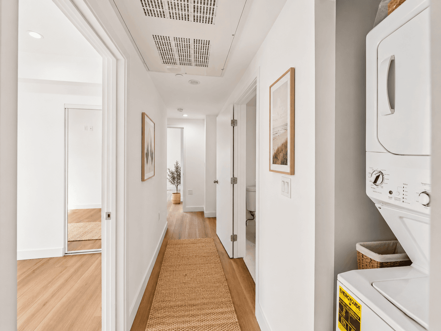 Los Angeles Apartment: 5460 Fountain Avenue
