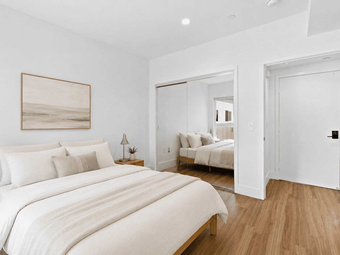 Los Angeles Apartment: 5639 Lexington Ave.