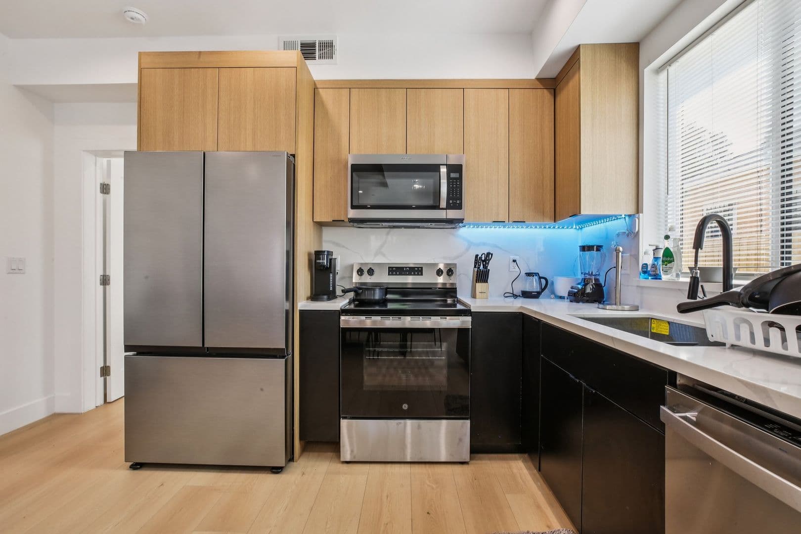 Los Angeles Apartment: 1254 W 36th St.