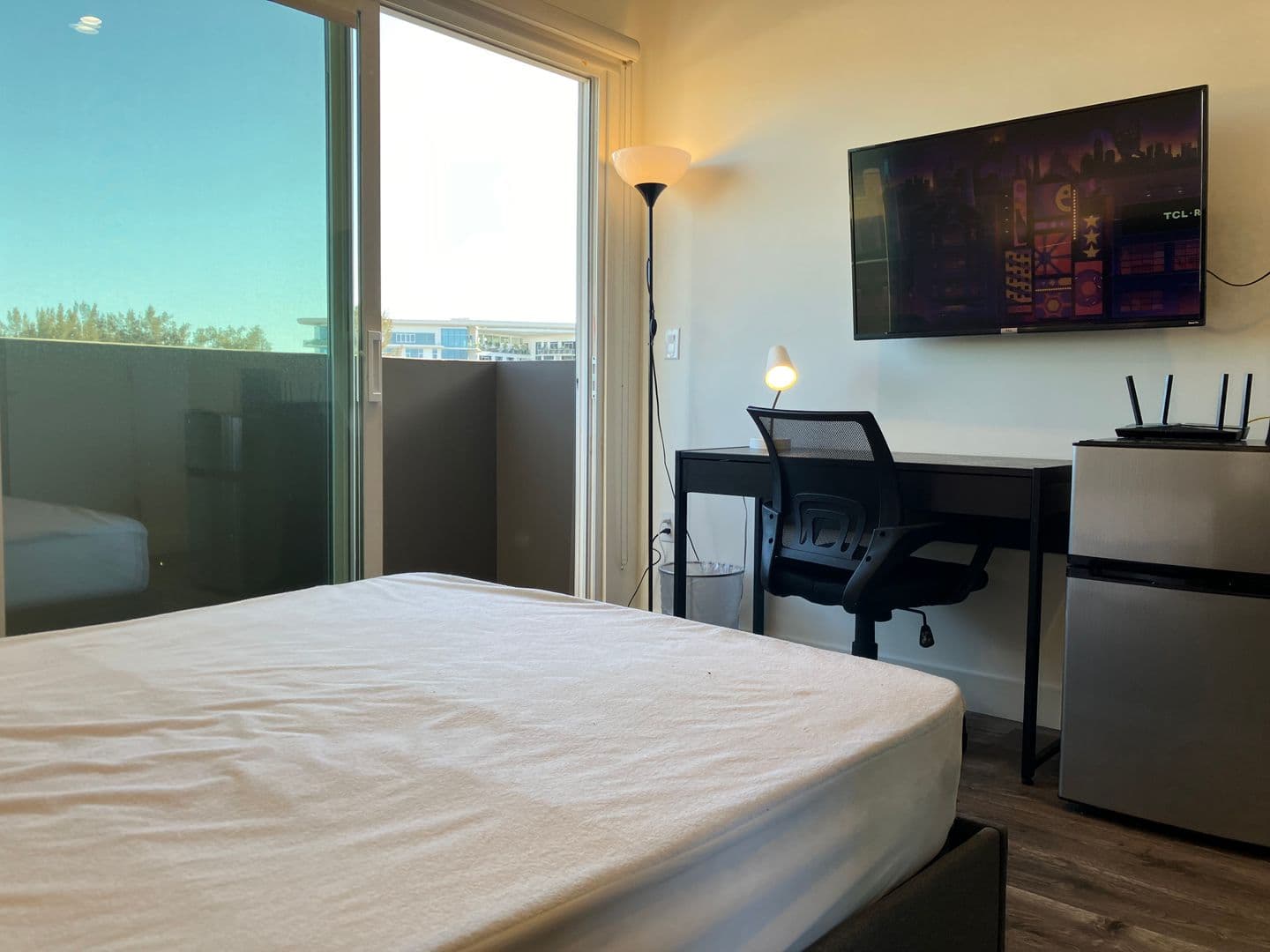 Los Angeles Apartment: 8457 Blackburn Avenue