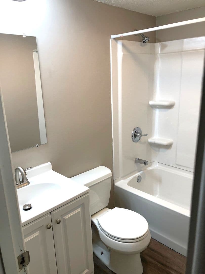 Leavenworth Apartment: 709 N. 13th Terrace