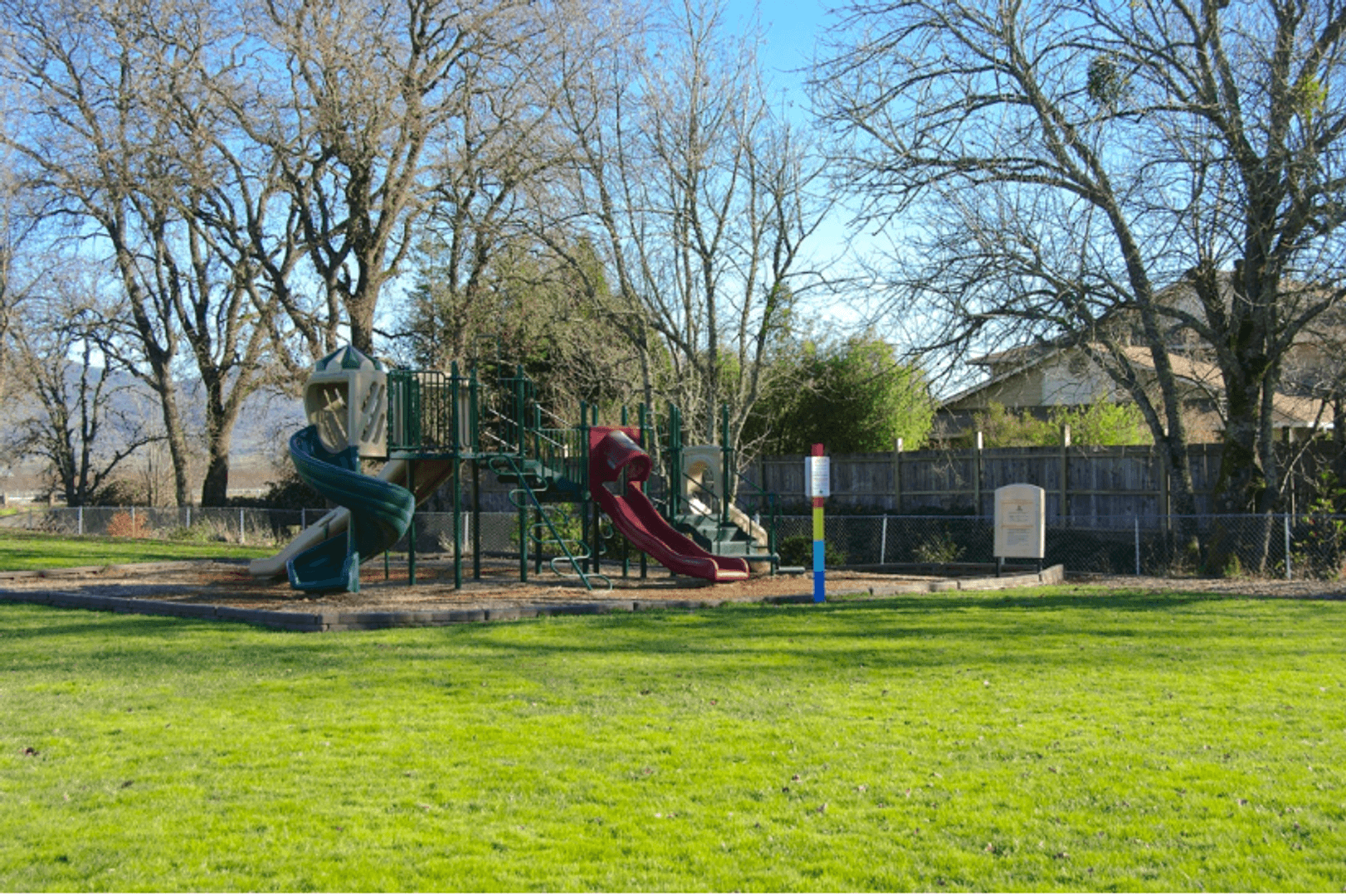 UKIAH Apartment: 865-895 SOUTH ORCHARD AVE