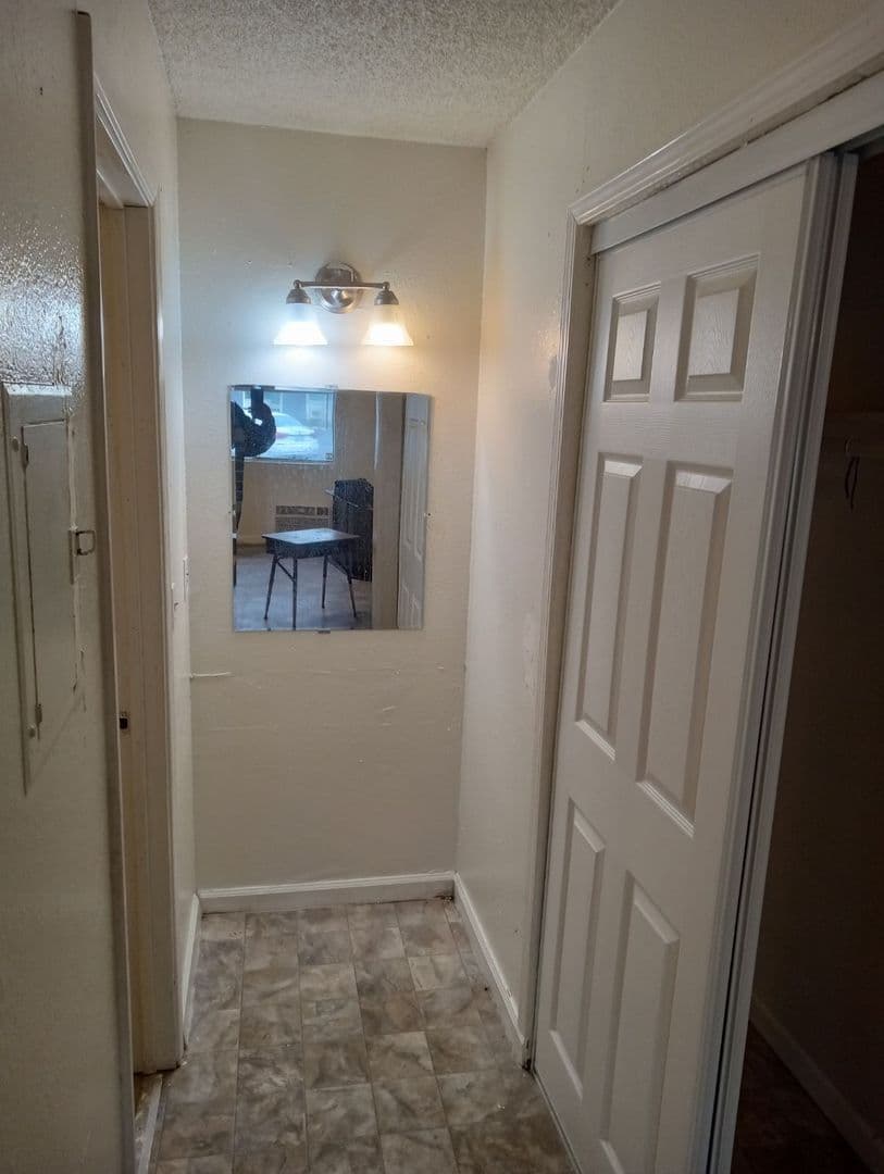 Merced Apartment: 181 E 16th St