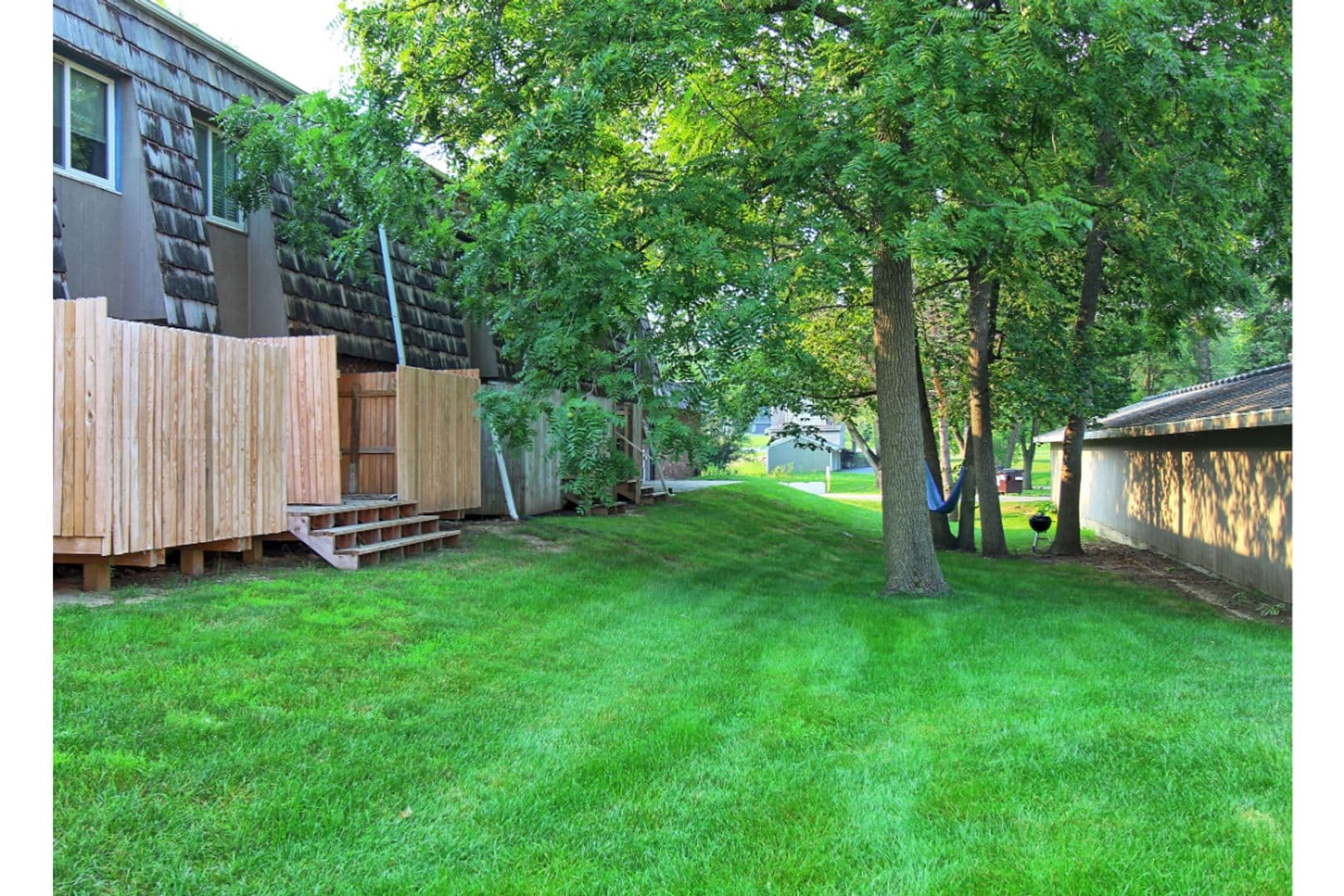 Loves Park Apartment: 4012 Renn Hart Hills Rd