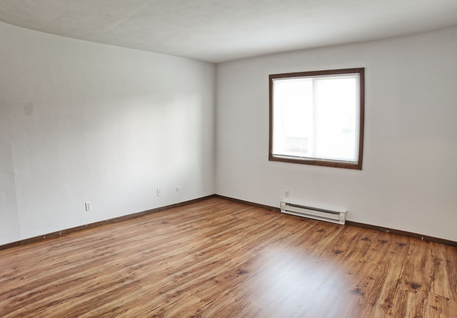 Loves Park Apartment: 4012 Renn Hart Hills Rd