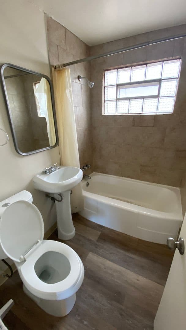 Aurora Apartment: 1457 Kenton St. #404