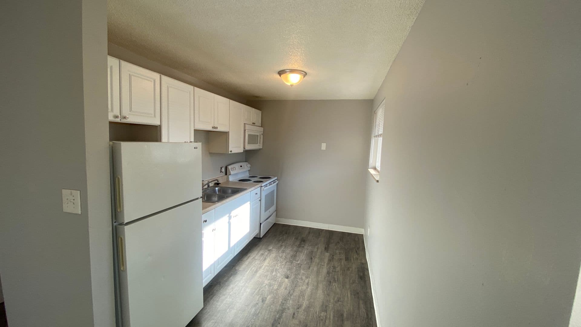 Aurora Apartment: 1588 Macon St #202