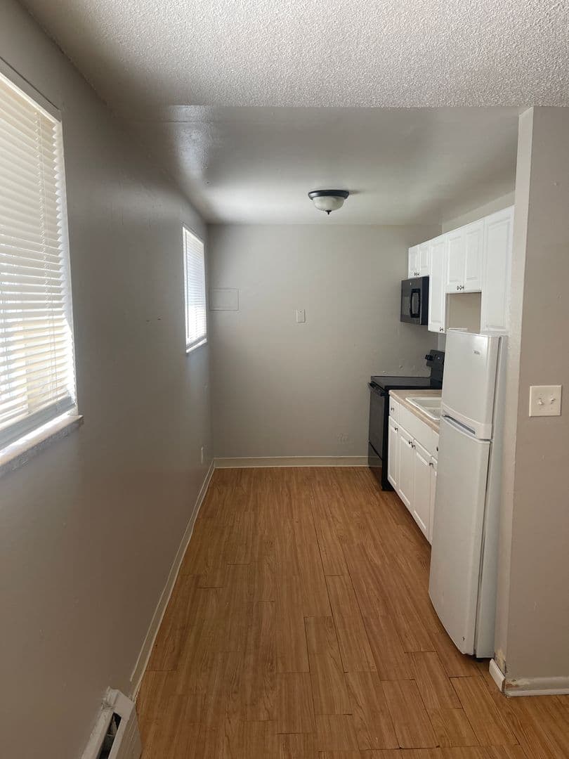 Aurora Apartment: 1588 Macon St #101