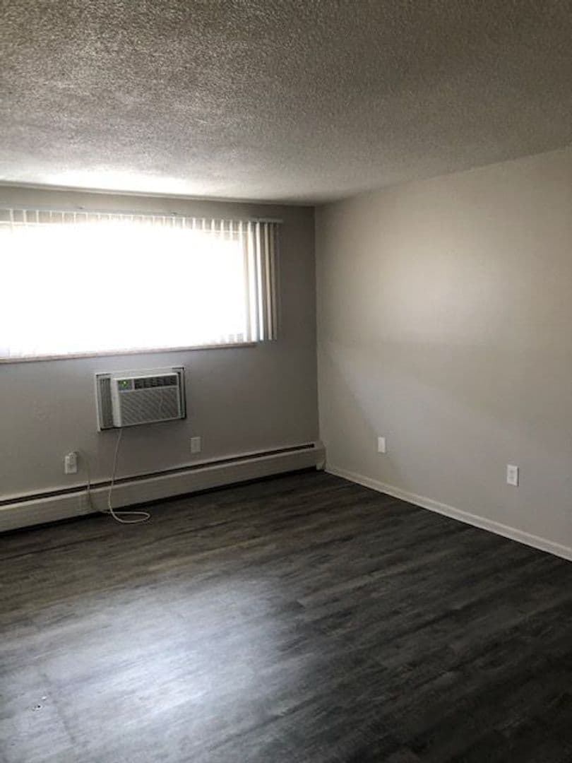 Aurora Apartment: 1588 Macon St #203
