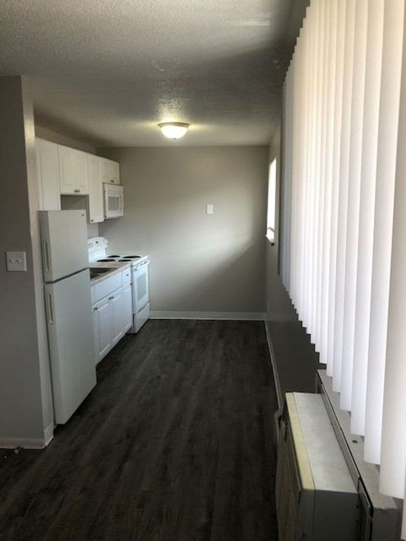 Aurora Apartment: 1588 Macon St #203
