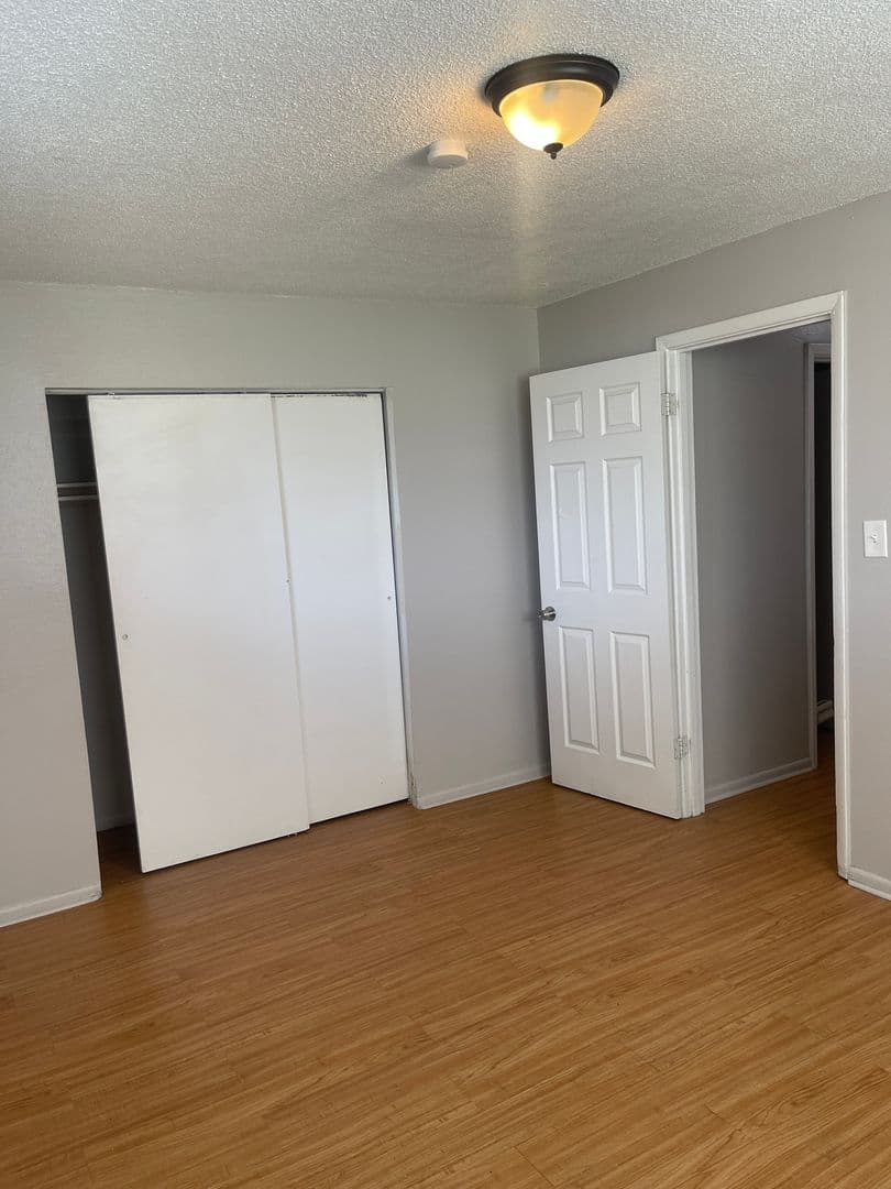 Aurora Apartment: 1588 Macon St #101