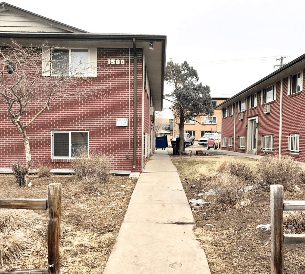 Aurora Apartment: 1588 Macon St #202