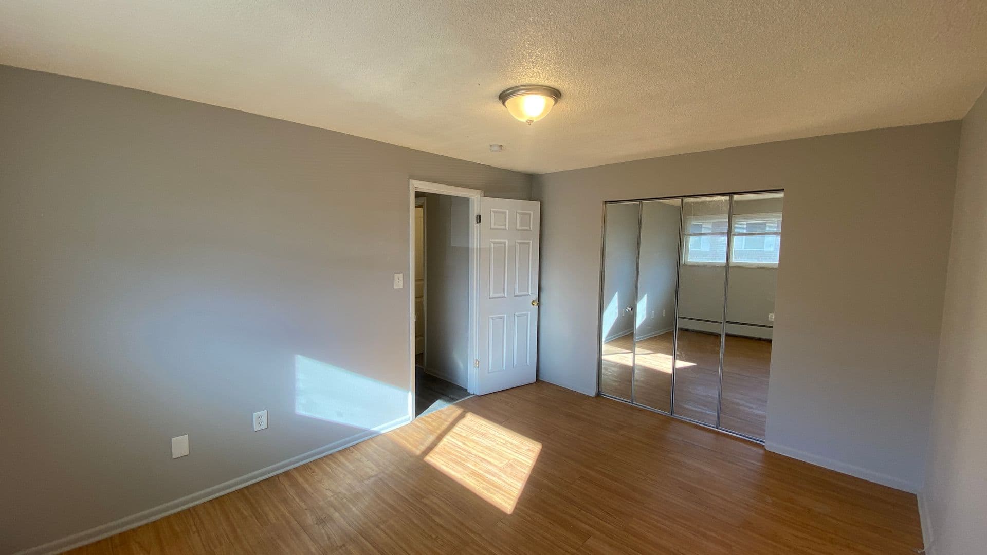 Aurora Apartment: 1588 Macon St #202