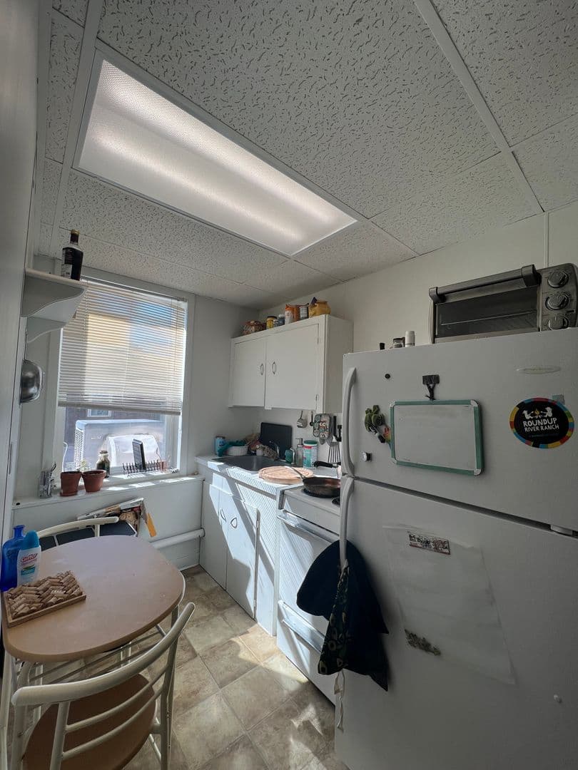 Golden Apartment: 1220 Washington Avenue  - #9
