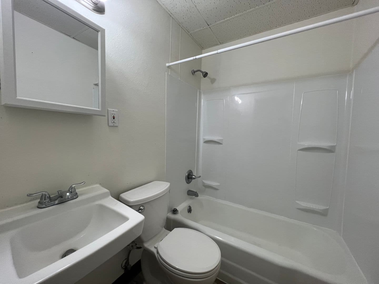 Golden Apartment: 1220 Washington Avenue  - #10