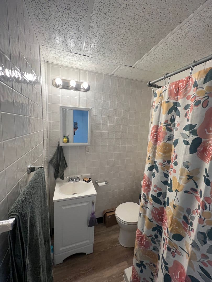Golden Apartment: 1220 Washington Avenue  - #9